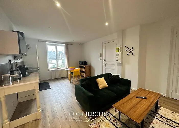 Le Petit Pedro شيربوغ أون كوتننتين